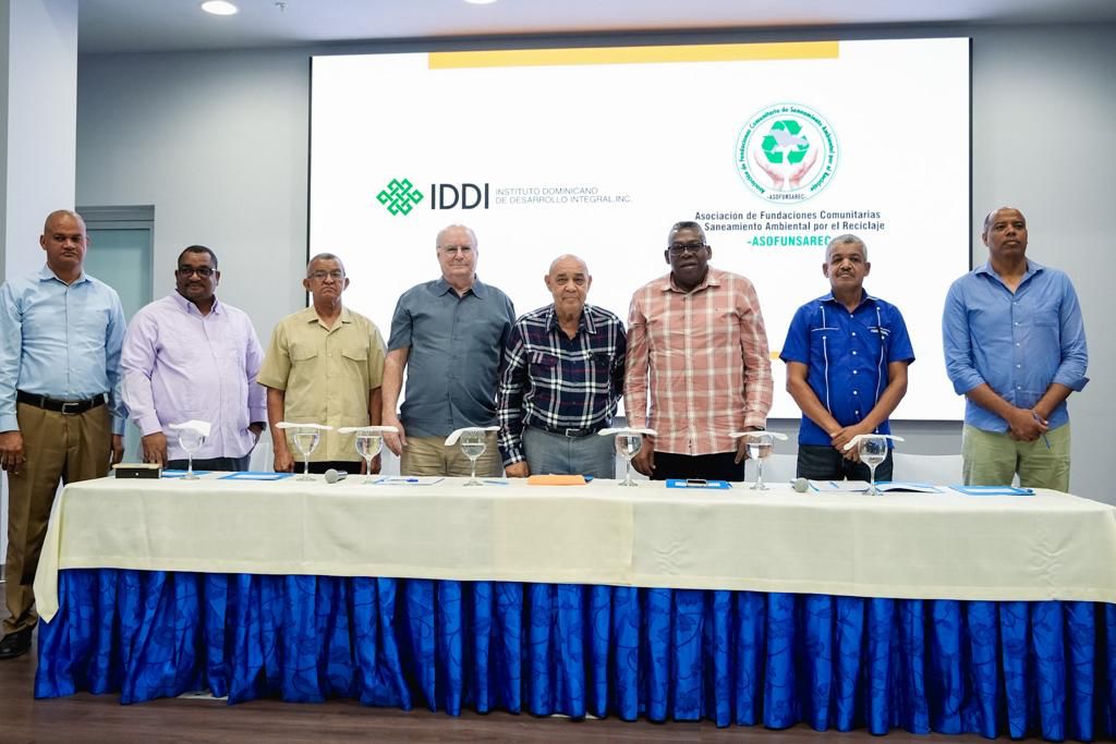 IDDI Y Asofunsarec firman acuerdo para saneamiento de los ríos Ozama e Isabela