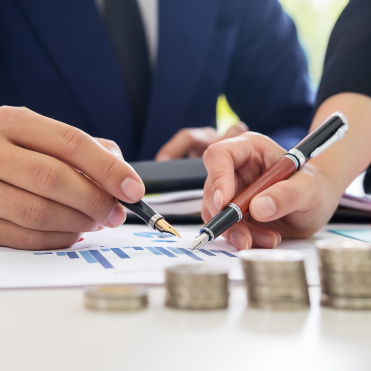 Las mujeres presentan un nivel de morosidad inferior a los hombres, según informe