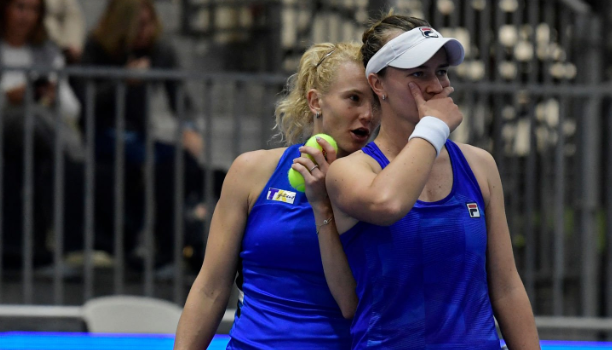 El dobles clasifica a República Checa a las semifinales en la Copa Billie Jean King