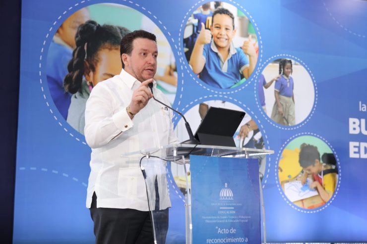 Reconocen a varios centros educativos que ingresan al programa de Educación Inclusiva