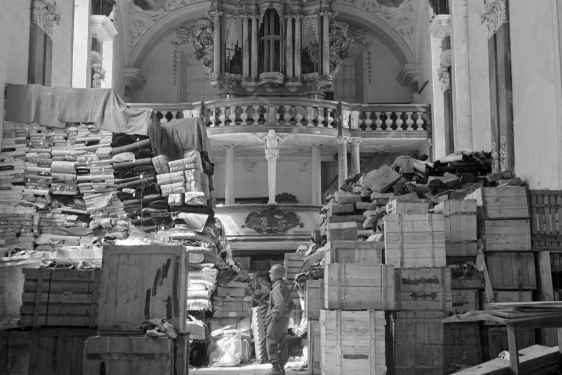 Alemania identifica en 25 años 7.500 bienes culturales y 24.500 libros del expolio nazi