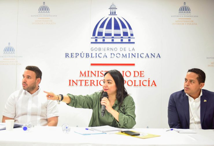 Faride Raful se reúne con juntas de vecinos del DN para fortalecer la seguridad ciudadana